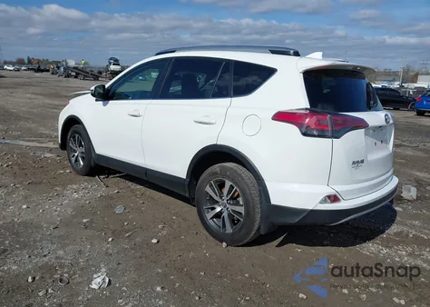 2018 Toyota Rav4 Xle из США, поврежденный, VIN JTMRFREVXJD253416